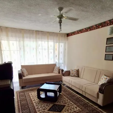 Apartamento Kusadasi Davutlar 2+1 Flat For Rent Aydin