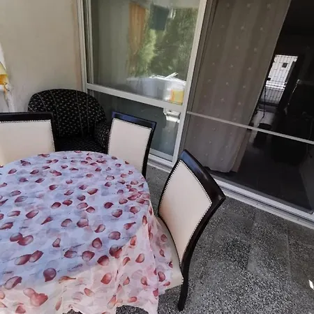 Kusadasi Davutlar 2+1 Flat For Rent *