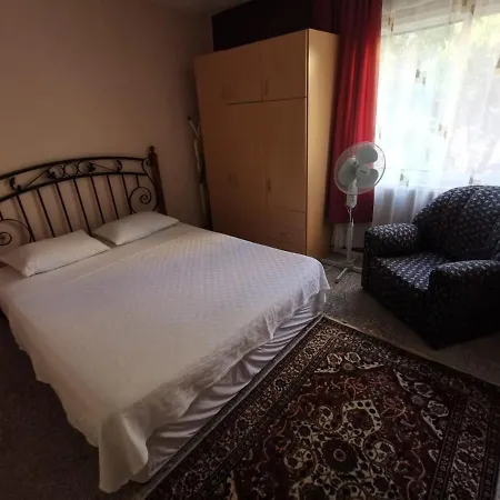 Kusadasi Davutlar 2+1 Flat For Rent Apartamento Aydin