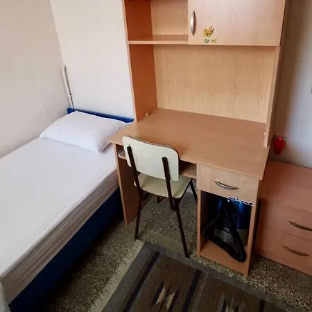 Kusadasi Davutlar 2+1 Flat For Rent